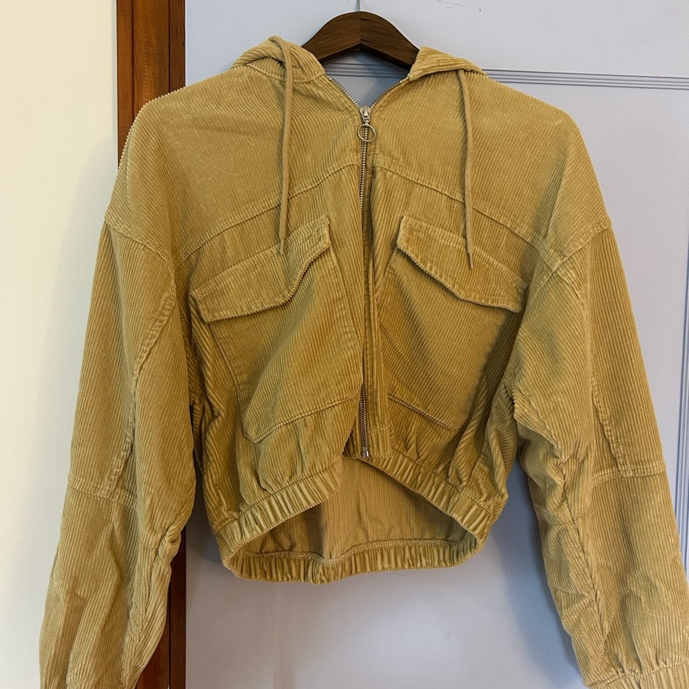 BDG Tan Utility Jacket with Hooded Design